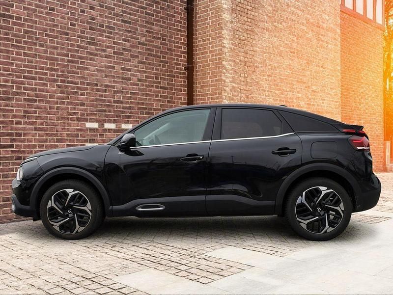 Gebraucht Citroën C4 PureTech 131 PS (96 kW) 2023 Schwarz Limousine