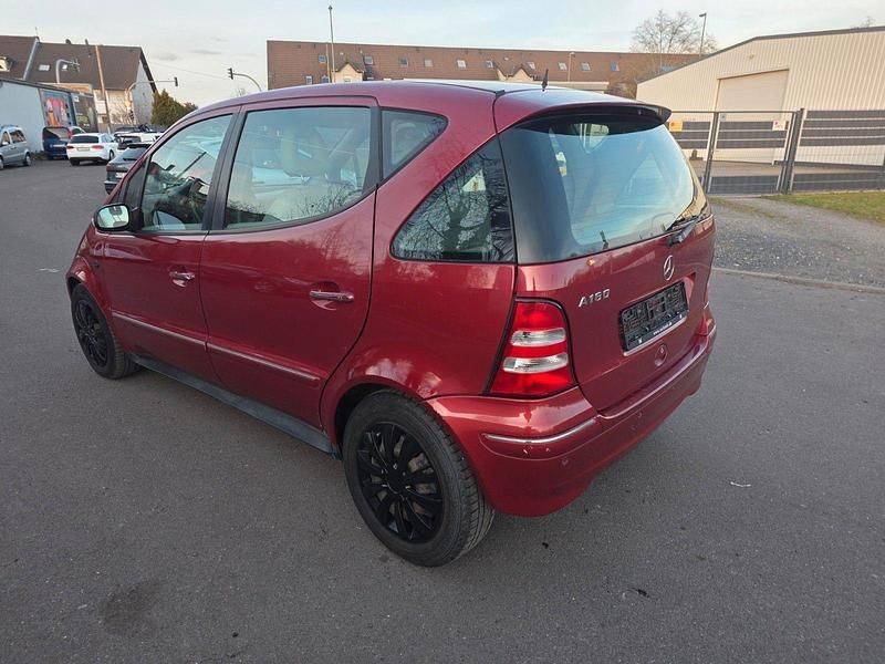 Gebraucht Mercedes A160 Elegance 102 PS (75 kW) 2003 Rot Kleinwagen