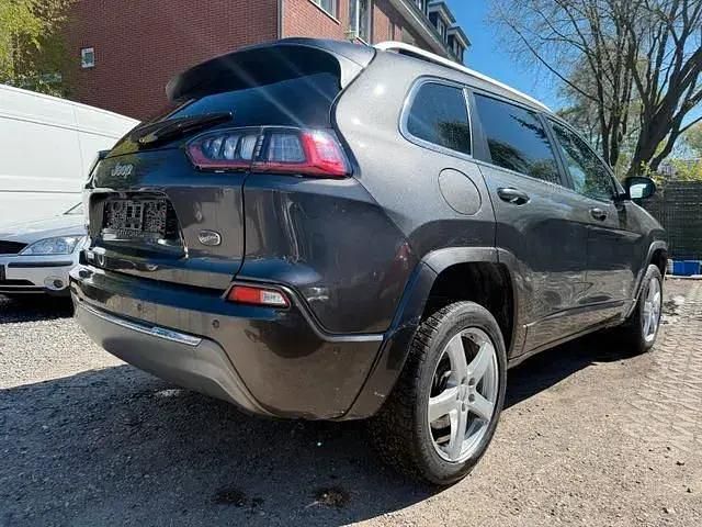 Occasion Jeep Cherokee 195 ch (143 kW) 2018 Gris SUV