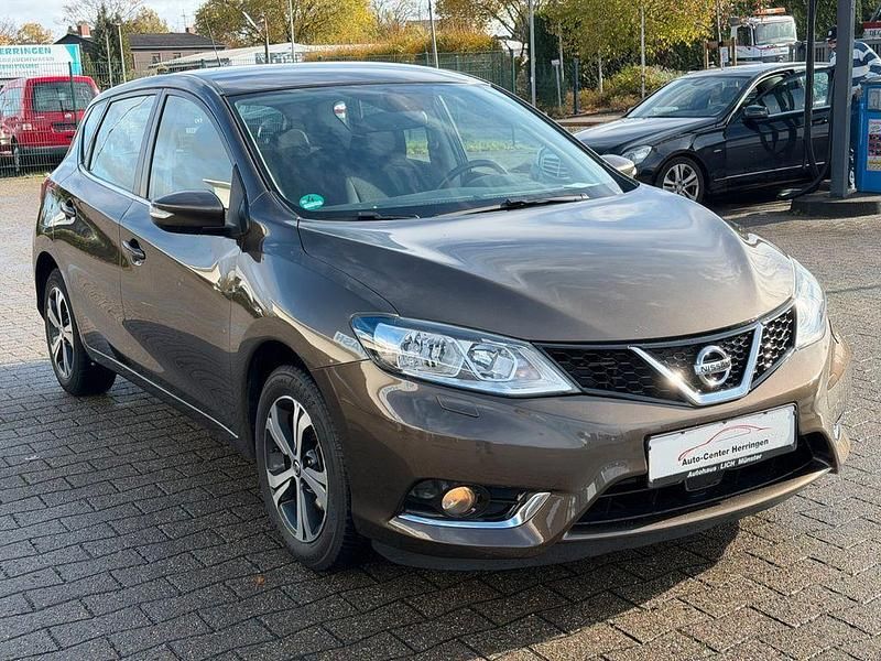 Braun Gebraucht 2015 Nissan Pulsar Acenta Limousine | 7.990 € (Fairer Preis) - Bild 1/4