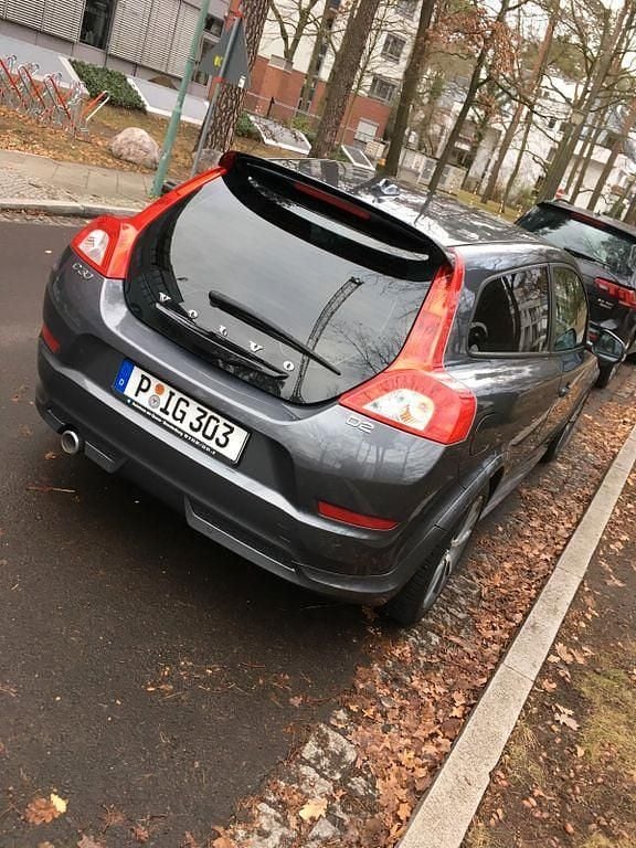 Grau Gebraucht 2012 Volvo C30 R-Design Kleinwagen | 4.990 € (Fairer Preis) - Bild 1/4