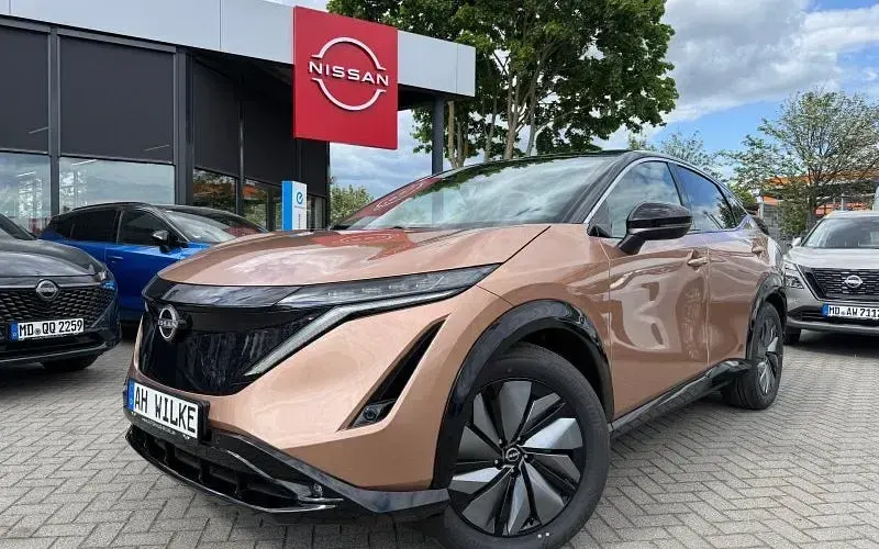 Neu Nissan Ariya Advance 160 kW (218 PS) 2025 Gold SUV