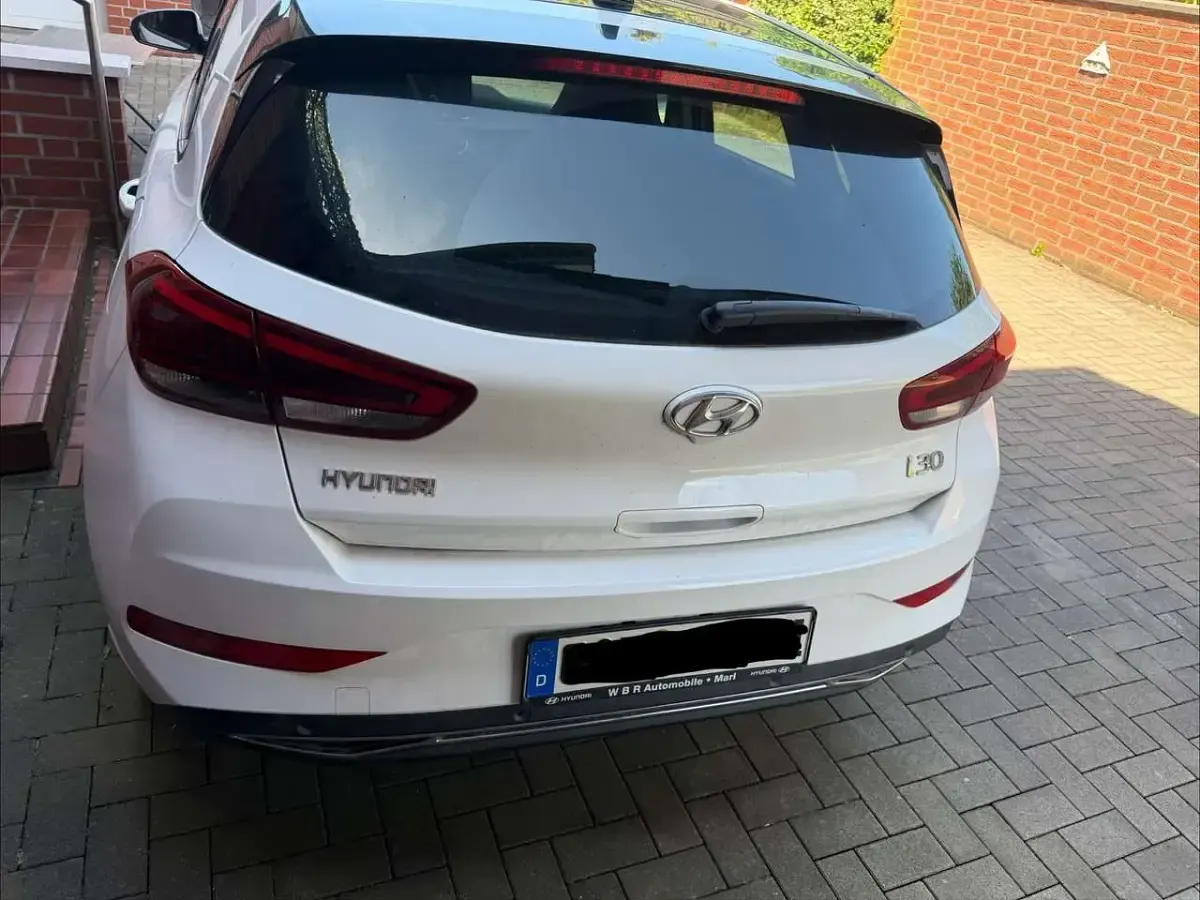 Gebraucht Hyundai i30 Prime 159 PS (116 kW) 2021 Weiß Kleinwagen