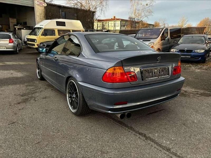 Gebraucht BMW 325 192 PS (141 kW) 2001 Stahlblau metallic Coupé