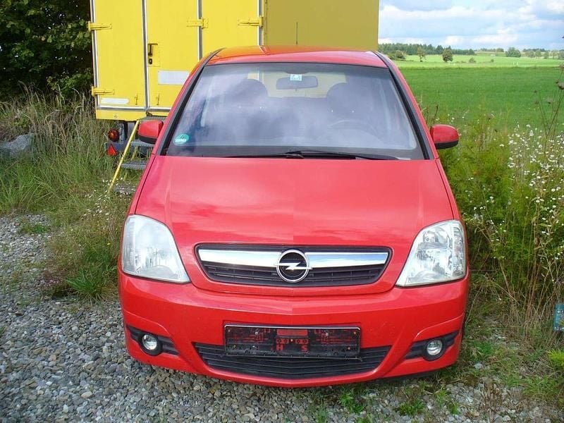 Magma rot Gebraucht 2008 Opel Meriva Edition Van / Kleinbus | 395 € (Superpreis) - Bild 1/2