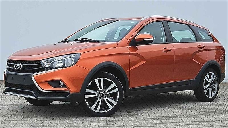 Orange Gebraucht 2018 Lada Vesta Kombi | 8.770 € (Guter Preis) - Bild 1/2