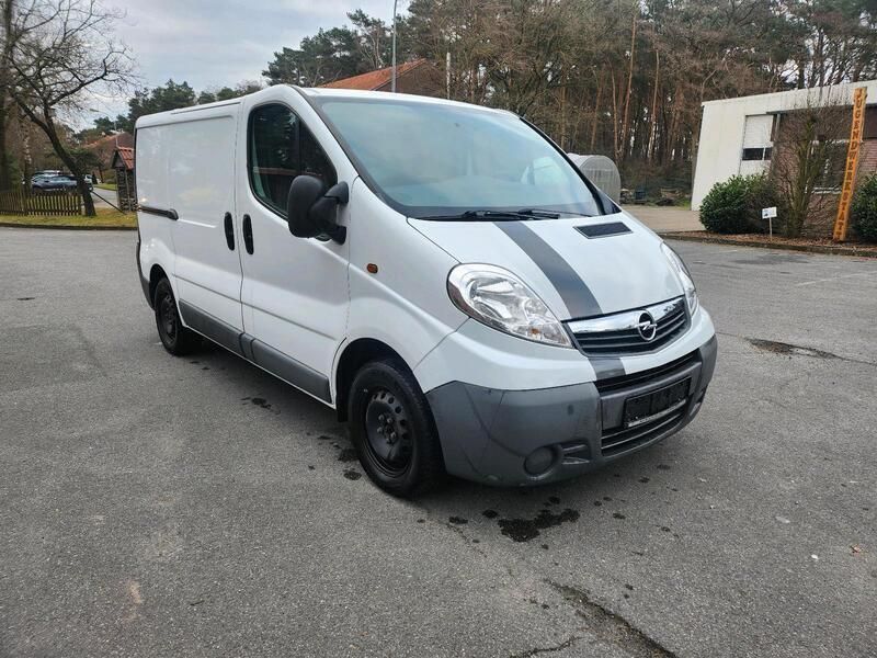Gebraucht Opel Vivaro 90 PS (66 kW) 2014 Weiß Van / Kleinbus