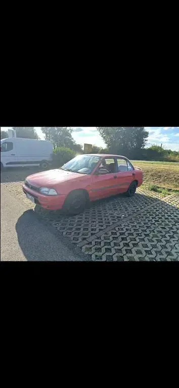 Gebraucht Daihatsu Charade 90 PS (66 kW) 1995 Rot Limousine