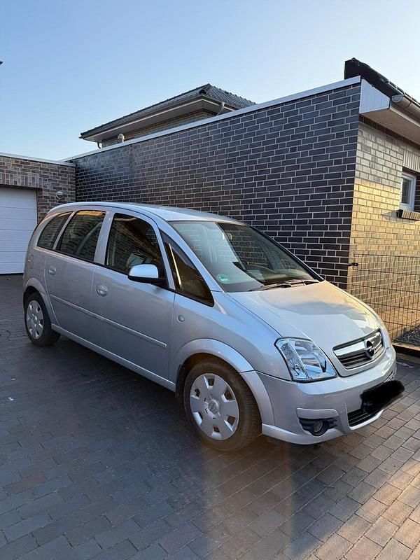 Gebraucht Opel Meriva 95 PS (69 kW) 2008 Silber Van / Kleinbus