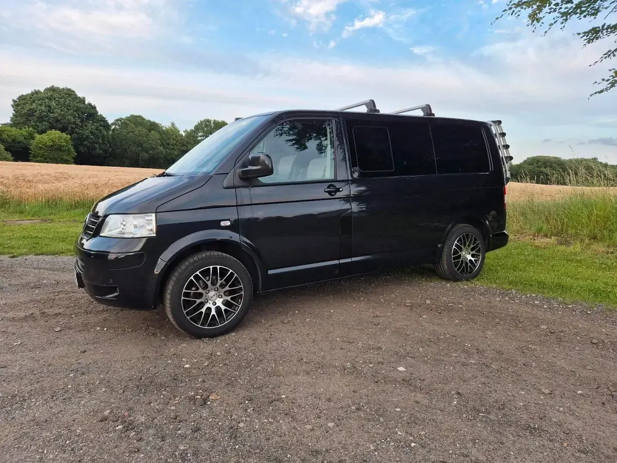 Gebraucht VW T5 102 PS (75 kW) 2008 Schwarz Van