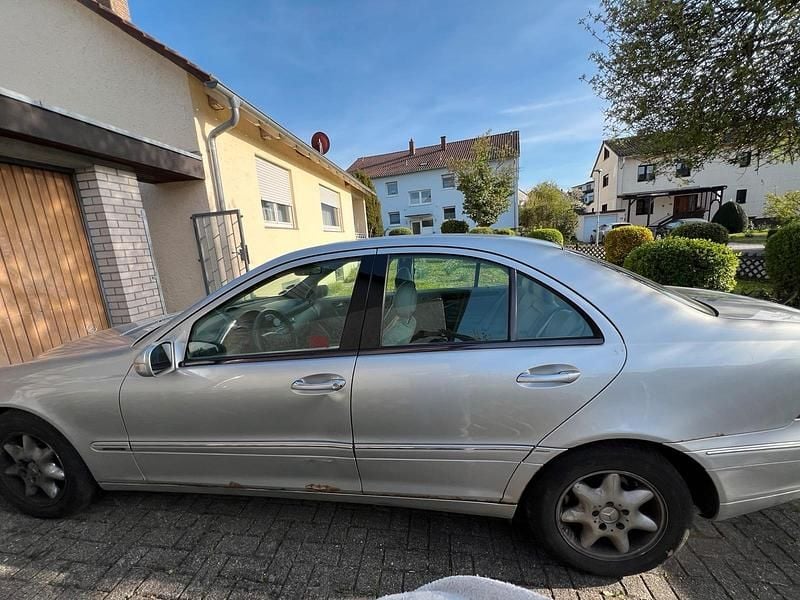 Gebraucht Mercedes C200 163 PS (119 kW) 2000 Grau Limousine