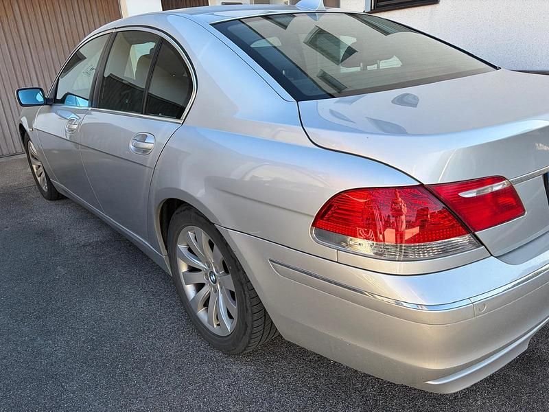 Usata BMW 730 231 CV (169 kW) 2006 Argento Berlina