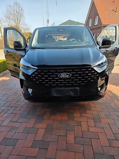 Gebraucht Ford Tourneo 170 PS (125 kW) 2024 Schwarz Van / Kleinbus