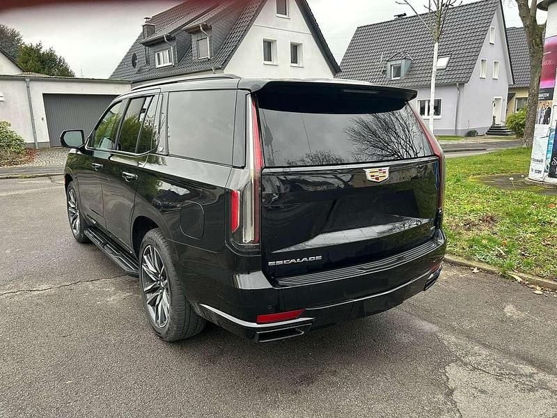 Gebraucht Cadillac Escalade 409 PS (300 kW) 2021 Schwarz SUV