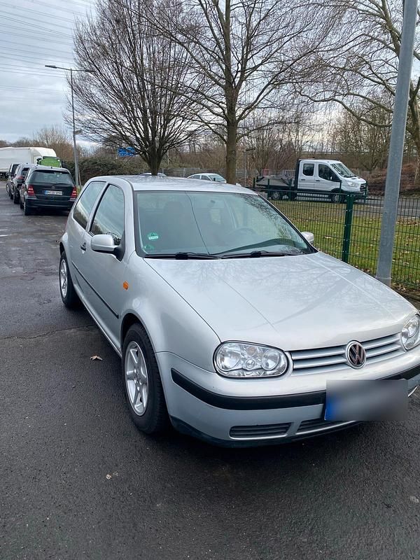 Gebraucht VW Golf IV 72 PS (52 kW) 1999 Silber Kleinwagen