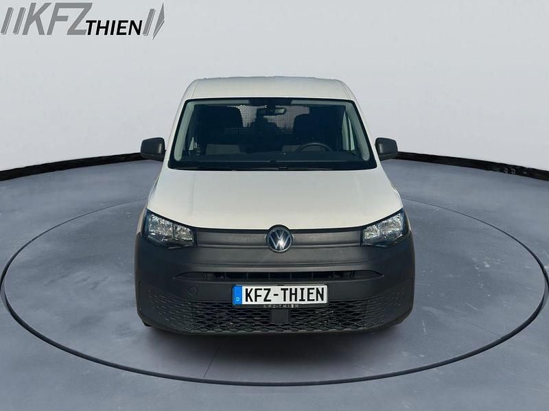 Second-hand VW Caddy 75 CP (55 kW) 2022 Alb Monovolum