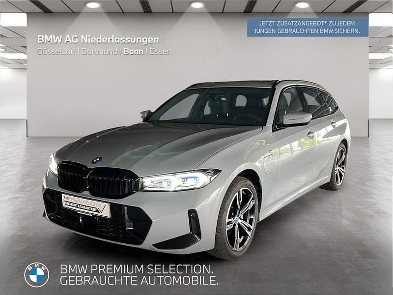 Grau Gebraucht 2024 BMW 330e M Sport Kombi | 46.999 € (Fairer Preis) - Bild 1/2