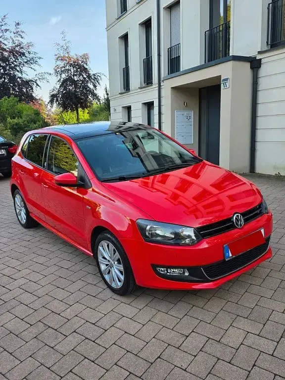 Gebraucht VW Polo 90 PS (66 kW) 2014 Rot Limousine