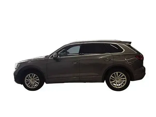 Gebraucht VW Touareg Elegance 231 PS (169 kW) 2025 Grau SUV