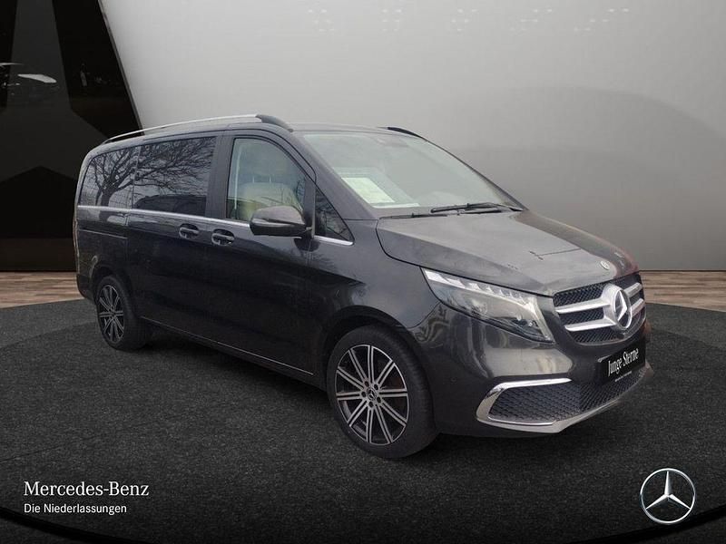 Gebraucht Mercedes V300 Exclusive 237 PS (174 kW) 2022 Grau Van / Kleinbus