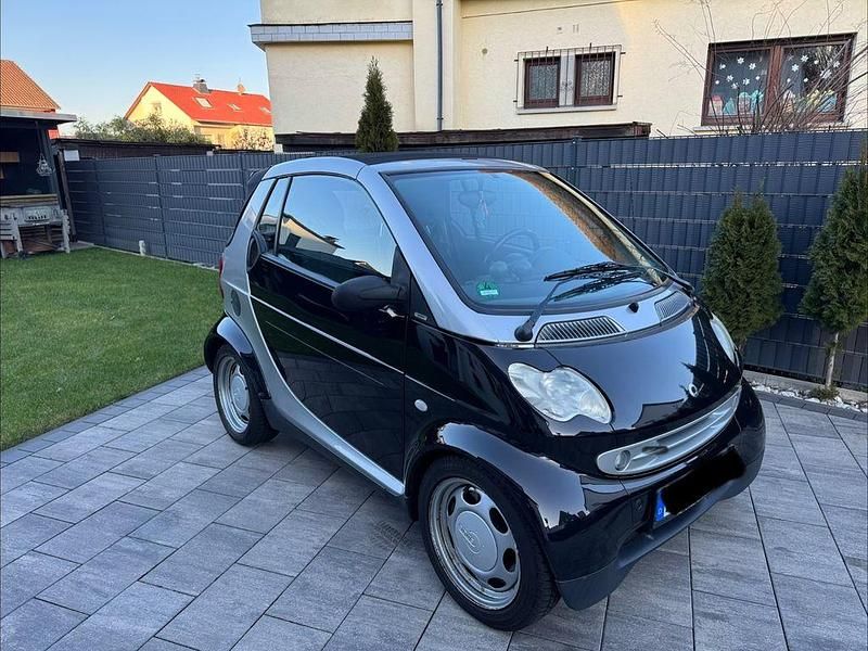 Schwarz Gebraucht 2005 Smart ForTwo Cabrio Pulse Cabrio | 2.990 € (Fairer Preis) - Bild 1/4
