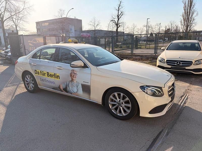 Gebraucht Mercedes E200 160 PS (117 kW) 2019 Beige Limousine