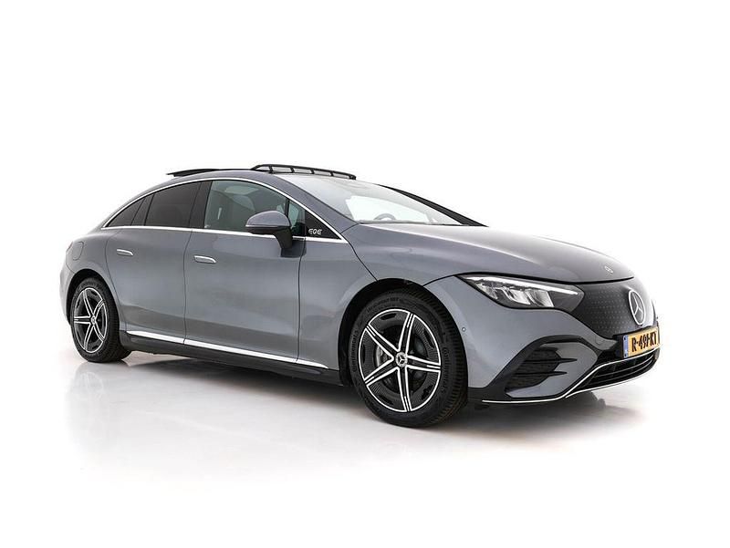 Grau Gebraucht 2022 Mercedes EQE350 AMG line Limousine | 43.945 € (Fairer Preis) - Bild 1/4
