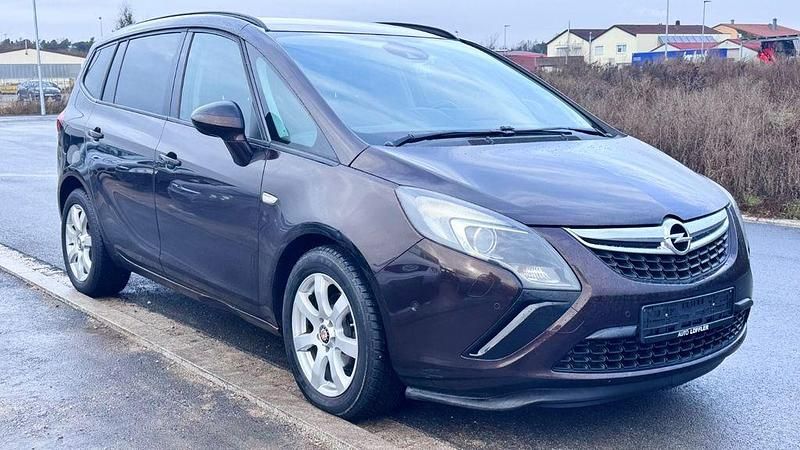 Gebraucht Opel Zafira Tourer Edition 131 PS (96 kW) 2014 Braun Van / Kleinbus