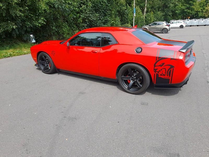 Second-hand Dodge Challenger 727 CP (534 kW) 2020 Roșu Coupe