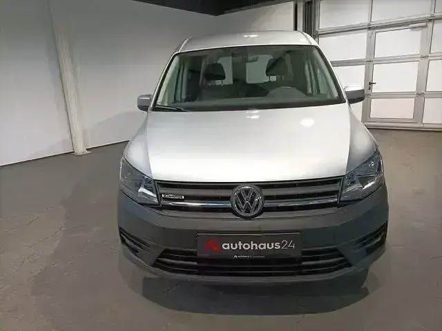 Gebraucht VW Caddy Maxi Trendline 110 PS (80 kW) 2020 Silber Van / Kleinbus