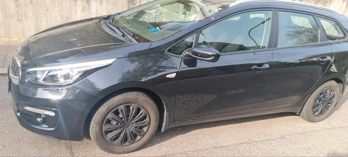 Gebraucht Kia Ceed Sportswagon 100 PS (73 kW) 2017 Schwarz Kombi