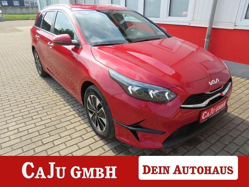 Rot Gebraucht 2024 Kia Ceed Sportswagon Kombi | 22.985 € (Superpreis) - Bild 1/4