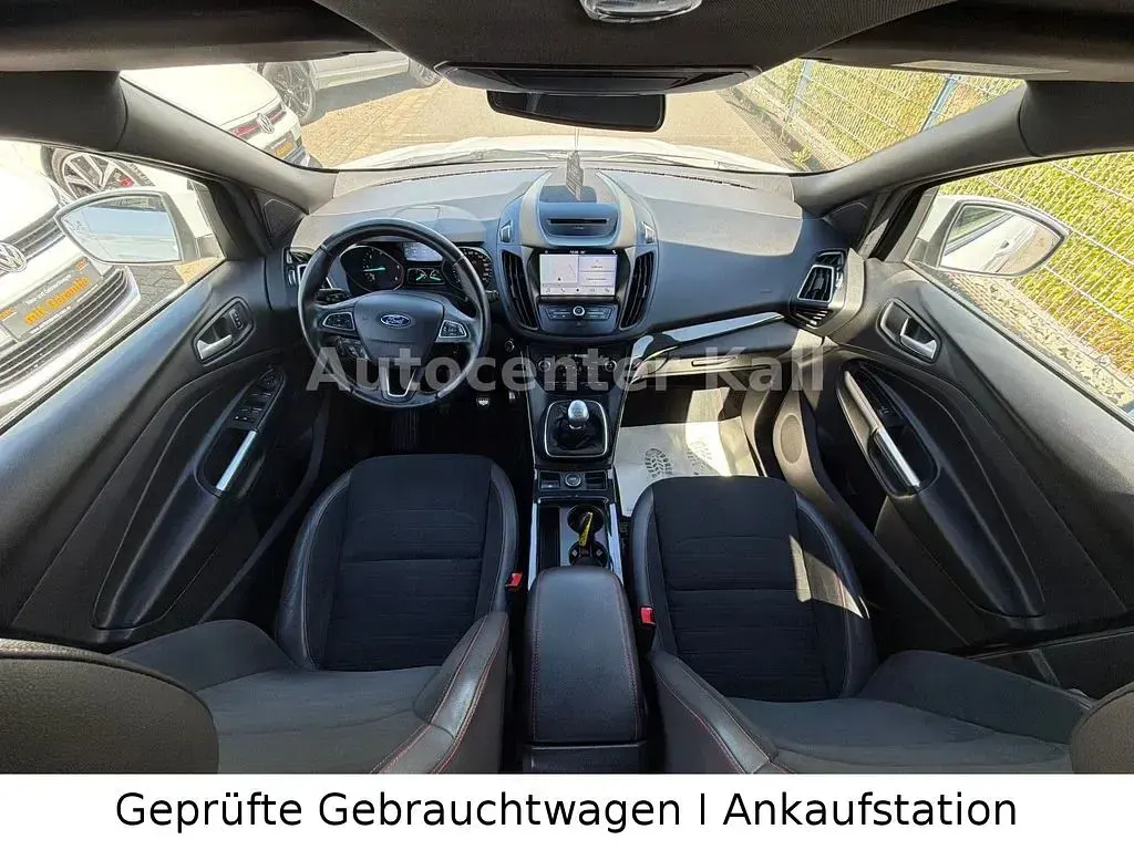 Gebraucht Ford Kuga ST-Line 179 PS (131 kW) 2018 Weiß SUV