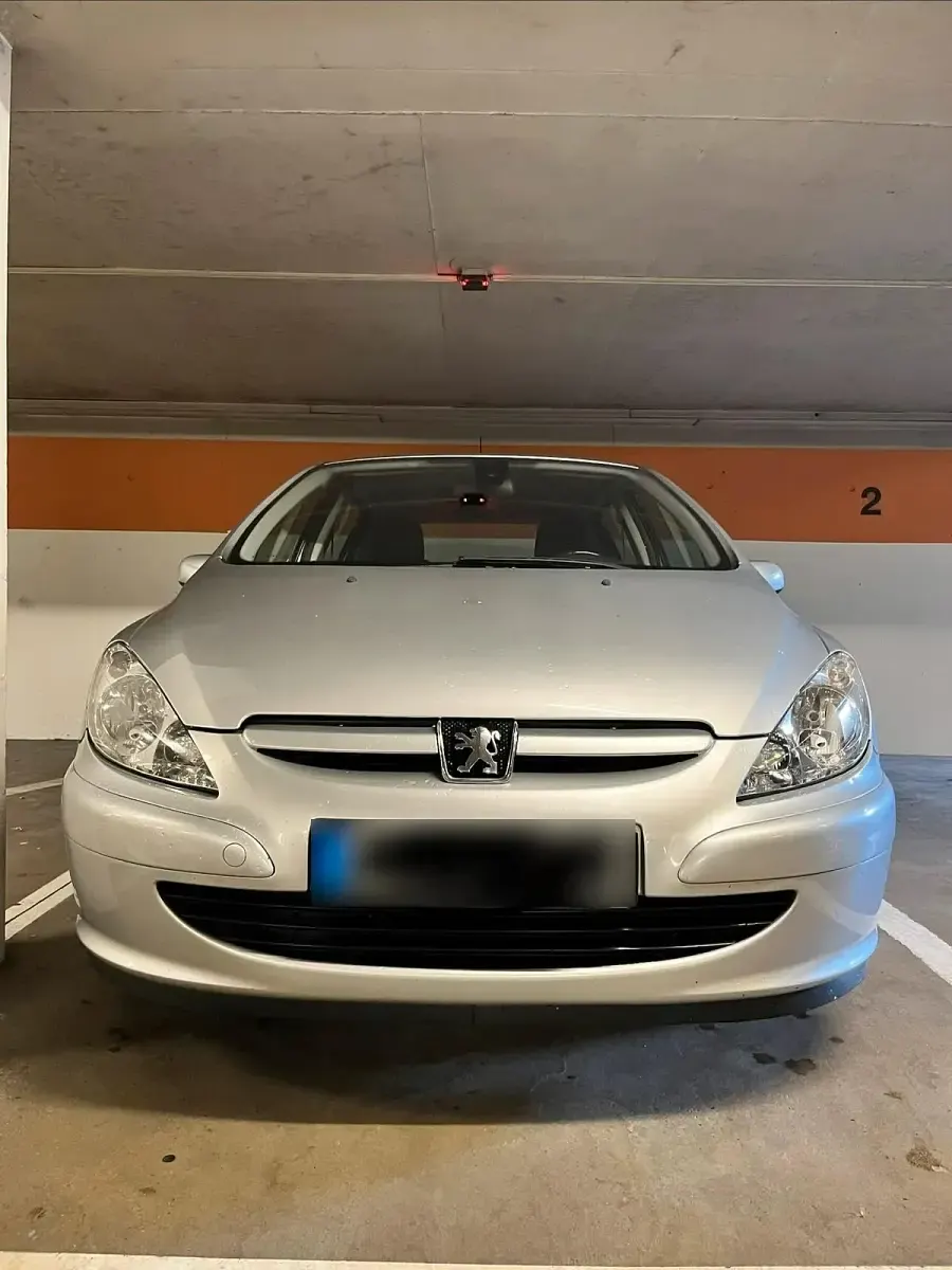 Gebraucht Peugeot 307 109 PS (80 kW) 2005 Silber Limousine