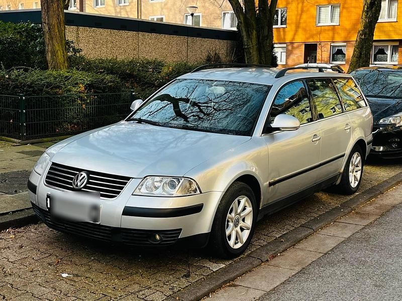 Gebraucht VW Passat 131 PS (96 kW) 2005 Silber Kombi