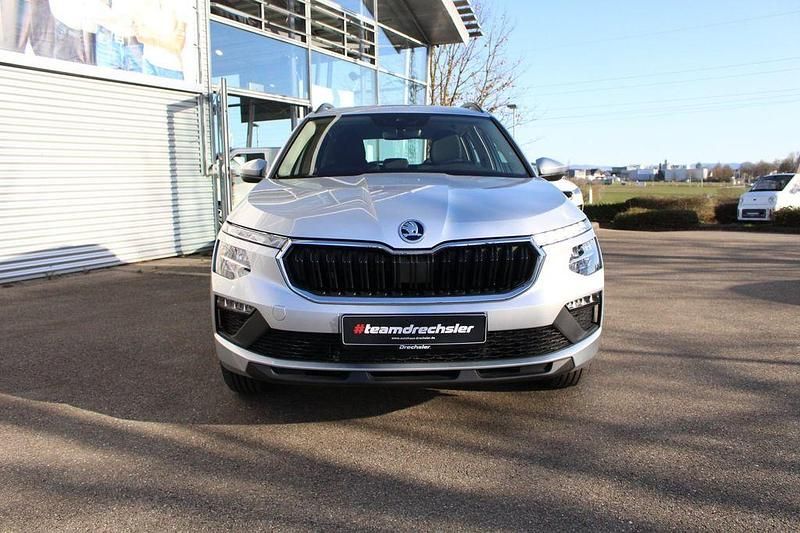 Neu Skoda Kamiq Essence 116 PS (85 kW) 2026 Silber SUV