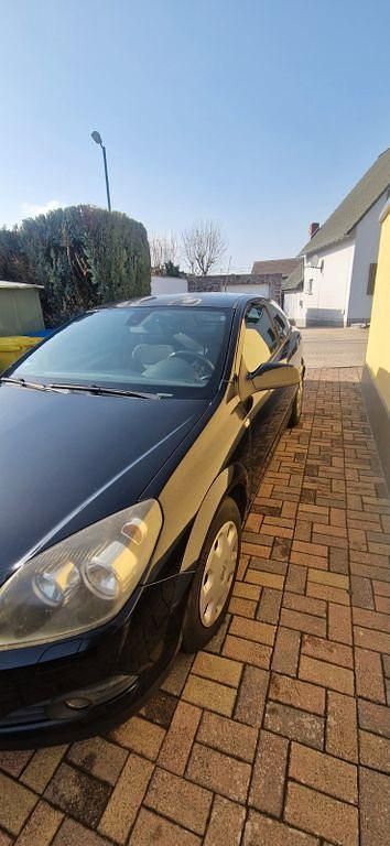 Gebraucht Opel Astra GTC 105 PS (77 kW) 2006 Schwarz Limousine