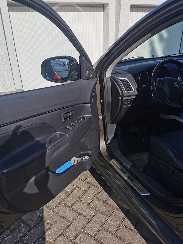 Gebraucht Mitsubishi ASX 150 PS (110 kW) 2013 Braun SUV