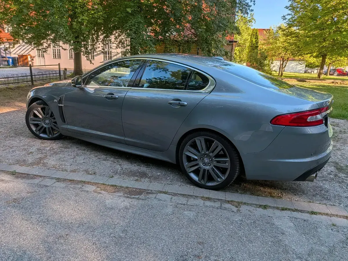 Gebraucht Jaguar XFR Supercharged 510 PS (375 kW) 2010 Grau Limousine