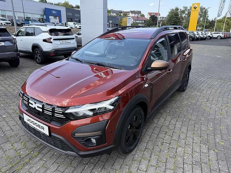 Terracotta braun metallic Neu 2025 Dacia Jogger Extreme Kombi | 23.170 € (Fairer Preis) - Bild 1/4