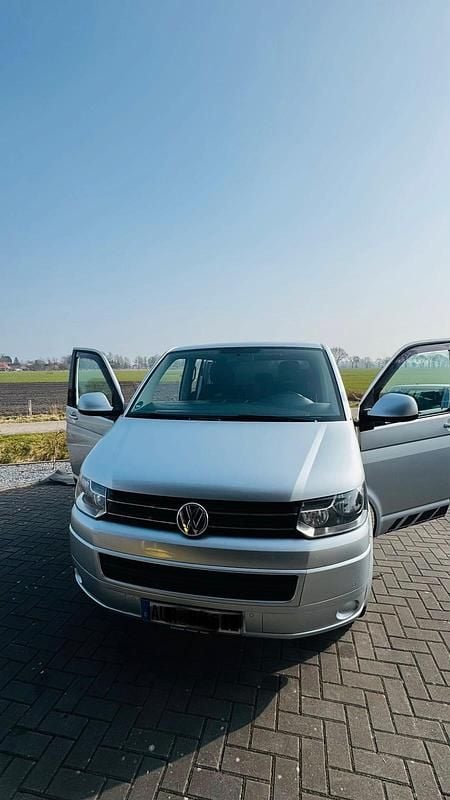 Gebraucht VW T5 140 PS (102 kW) 2014 Silber Van