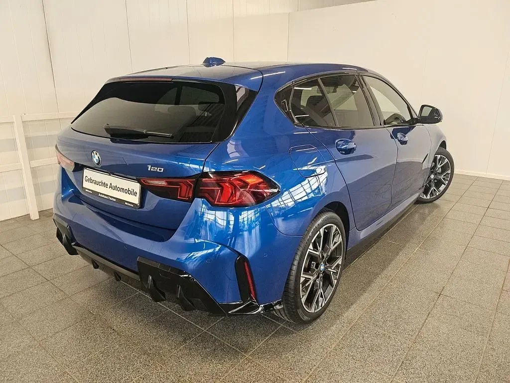 Gebraucht BMW 120 M Sport 170 PS (125 kW) 2026 Blau Kleinwagen