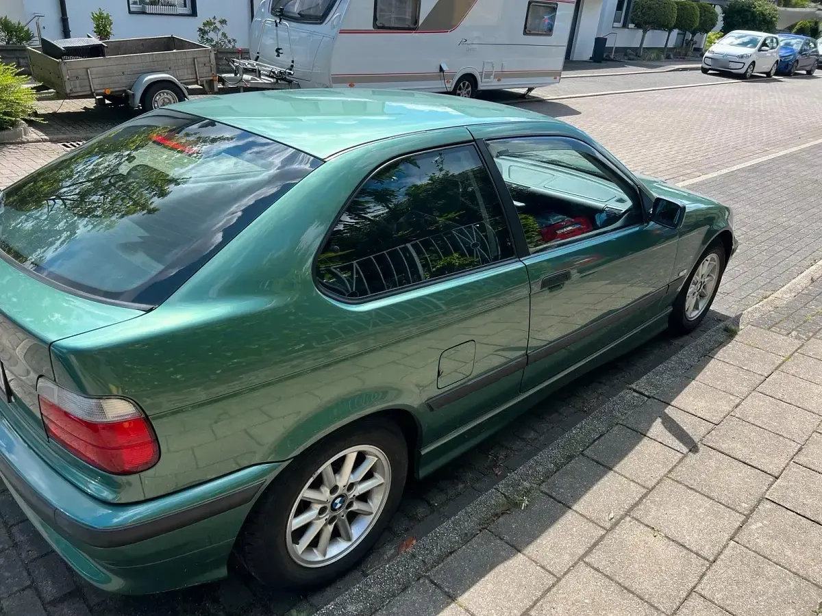 Gebraucht BMW 316 Compact 105 PS (77 kW) 2000 Grün Kleinwagen