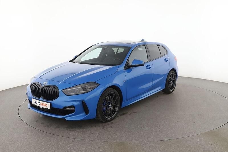 Blau Gebraucht 2021 BMW 120 M Sport Kleinwagen | 27.210 € (Fairer Preis) - Bild 1/3