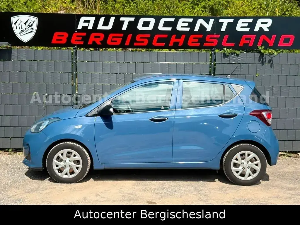 Gebraucht Hyundai i10 Classic 69 PS (50 kW) 2017 Blau Kleinwagen