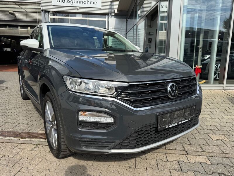 Grau Gebraucht 2021 VW T-Roc Style SUV | 17.845 € (Fairer Preis) - Bild 1/3