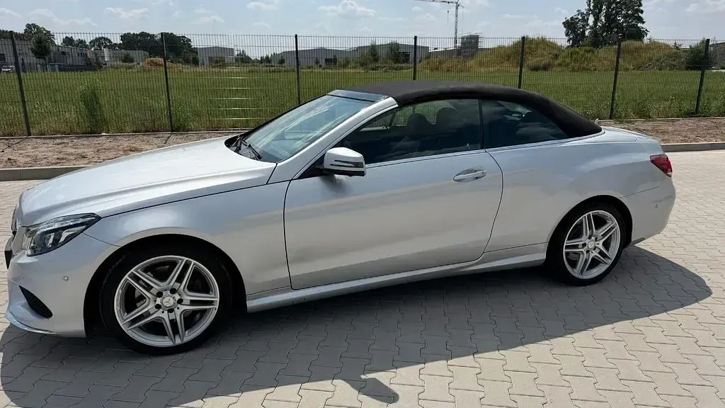 Gebraucht Mercedes E250 Sport Edition 204 PS (150 kW) 2015 Silber Cabrio