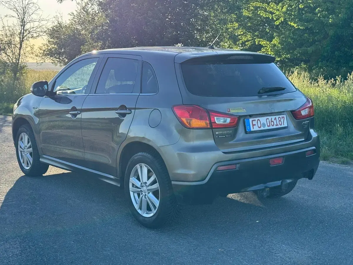 Gebraucht Mitsubishi ASX Edition 117 PS (86 kW) 2012 Braun SUV
