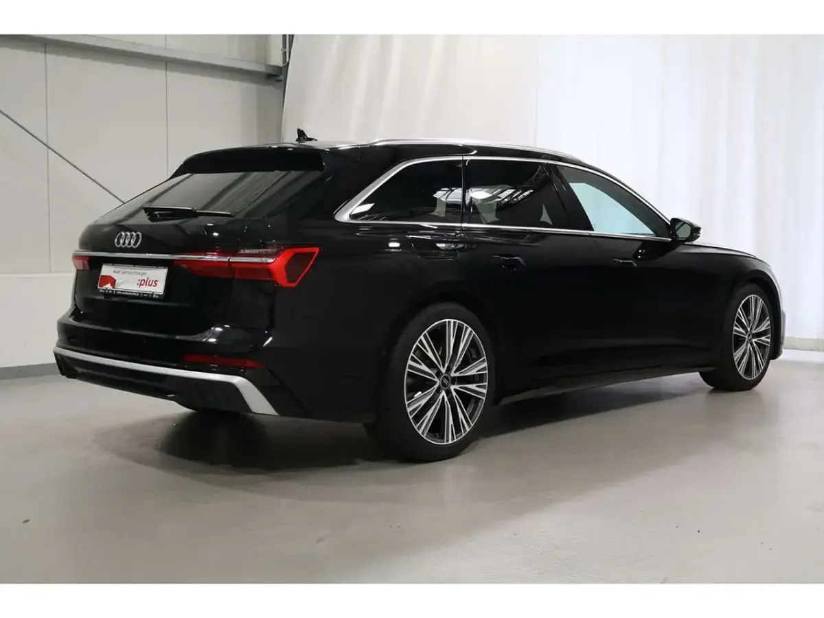 Gebraucht Audi S6 Ambiente 344 PS (253 kW) 2025 Schwarz Kombi