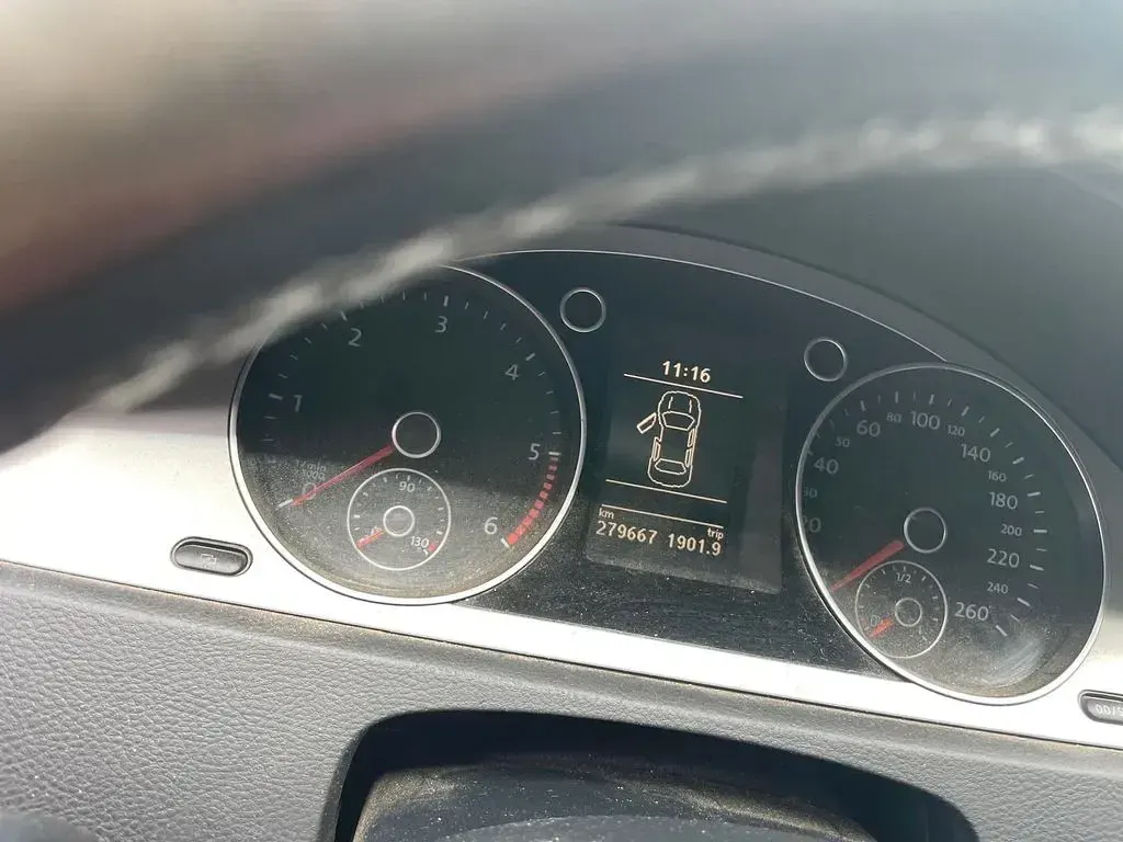 Gebraucht VW Passat Highline 140 PS (102 kW) 2009 Braun Kombi